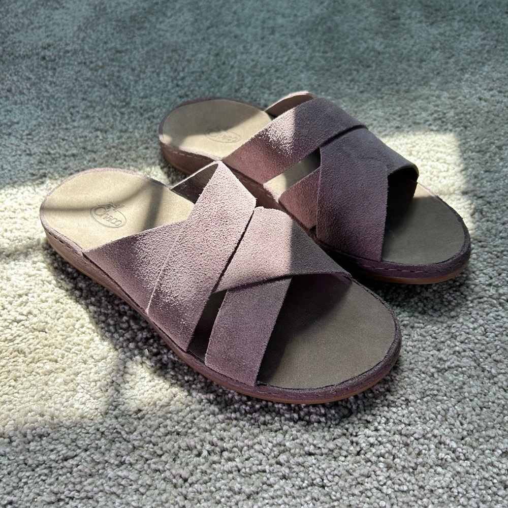 Chaco Women’s Wayfarer suede slide sandals